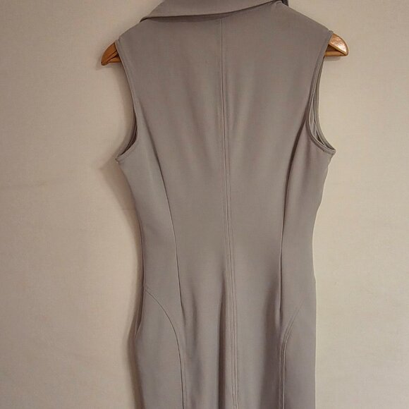 Dress - Picture 5 of 5